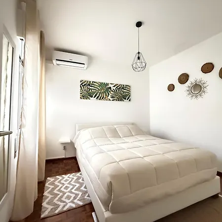 Casa Algarvia Townhouse Patio & Rooftop ポルティマン