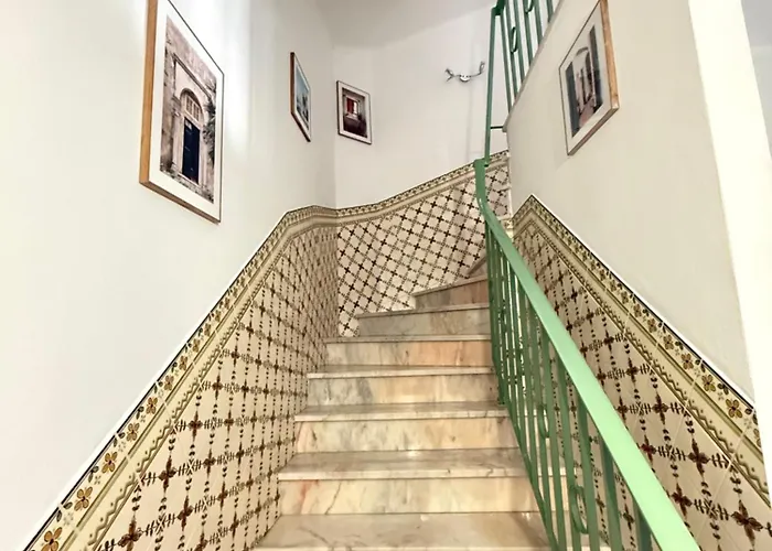 Casa Algarvia Townhouse Patio & Rooftop 포티마오