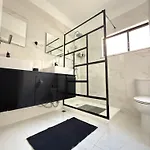 Casa Algarvia Townhouse Patio & Rooftop Semesterbostad *