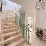 Casa Algarvia Townhouse Patio & Rooftop بيت للعطل *