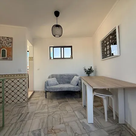 Semesterbostad Casa Algarvia Townhouse Patio & Rooftop *