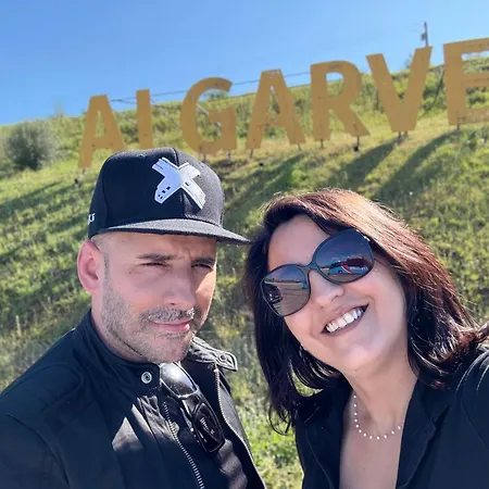 Casa Algarvia Townhouse Patio & Rooftop Hébergement de vacances *