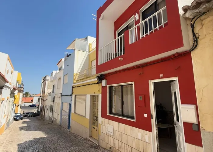 Casa Algarvia Townhouse Patio & Rooftop *