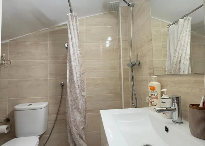 Feriehus Casa Algarvia Townhouse Patio & Rooftop *